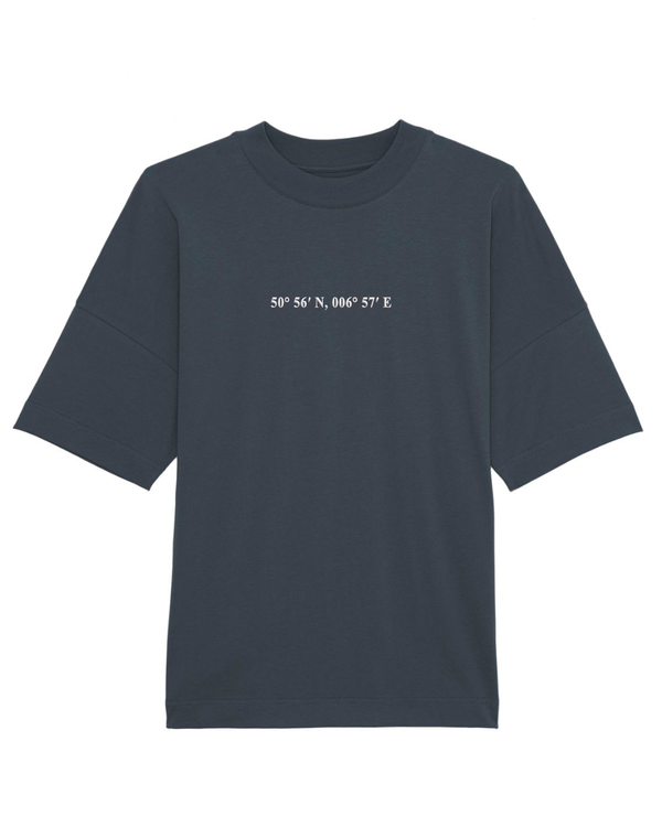 Personalisierbares Oversize-T-Shirt mit Koordinaten in Carbon für Damen und Herren