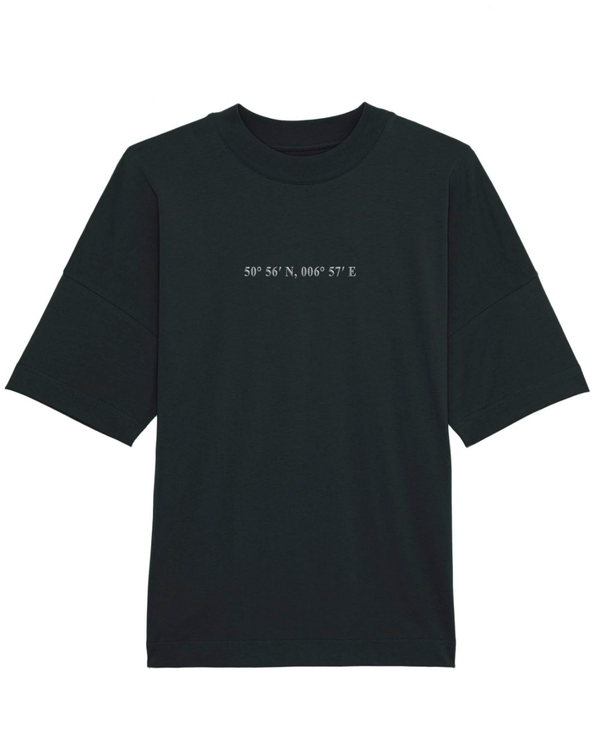 Personalisierbares Oversize-T-Shirt mit Koordinaten in Schwarz für Damen und Herren